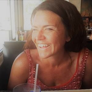 Meet your Posher, Adrienne